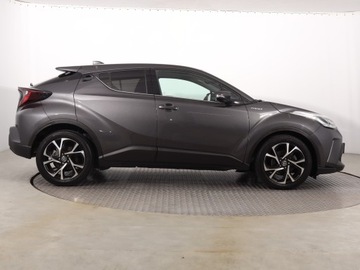 Toyota C-HR I Crossover Facelifting 1.8 Hybrid 122KM 2021 Toyota C-HR 1.8 Hybrid, Salon Polska, zdjęcie 5