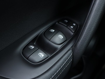 Nissan Qashqai II Crossover Facelifting 1.3 DIG-T  160KM 2019 Nissan Qashqai 1.3 DIG-T, Serwis ASO, Automat, zdjęcie 21