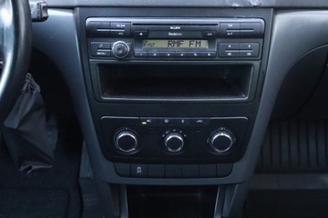 Skoda Yeti Minivan 2.0 TDI CR DPF 110KM 2011 Skoda Yeti 2.0 TDI, Klima, Tempomat, zdjęcie 12