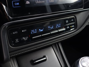 Toyota Corolla XI Sedan Facelifting 1,6 Valvematic 132KM 2018 Toyota Corolla 1.6 Valvematic, Salon Polska, zdjęcie 15