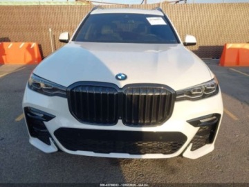 BMW X7 2022 BMW X7 2022 r., 3,0L XDRIVE40I 3.0 Benzyna 335KM, zdjęcie 12