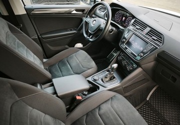 Volkswagen Tiguan II SUV 2.0 TDI 190KM 2017 Volkswagen Tiguan Highline 4Motion Pakiet Premium, GPS, Active Info Displ, zdjęcie 17