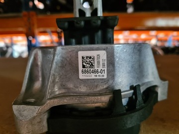 BMW G29 ULOŽENÍ MOTORU PRAVÁ 6860466