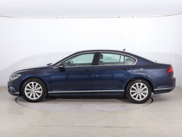 Volkswagen Passat B8 Limousine 1.8 TSI BlueMotion Technology 180KM 2017 VW Passat 1.8 TSI, Salon Polska, Serwis ASO, zdjęcie 2