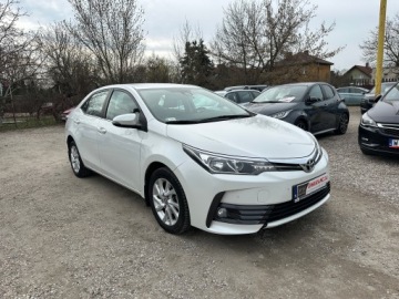 Toyota Corolla XI Sedan Facelifting 1,6 Valvematic 132KM 2017 Toyota Corolla Lift/1.6132KM/Biała perła/Kamera, zdjęcie 4