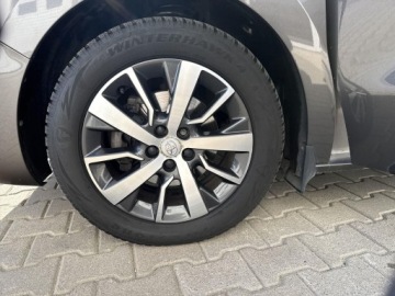 Toyota Proace II Furgon Medium 2.0 D-4D 177KM 2022 Toyota PROACE VERSO 2.0 D4-D Long Family 2.0 D4-D, zdjęcie 25