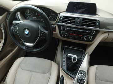 BMW Seria 3 F30-F31-F34 Touring 2.0 318d 143KM 2013 BMW 3 318 d, Skóra, Navi, Klima, Klimatronic, zdjęcie 6