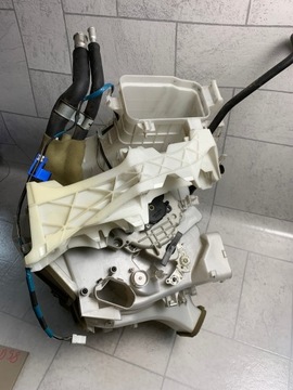 POUZDRO RADIÁTORU TOYOTA LAND CRUISER