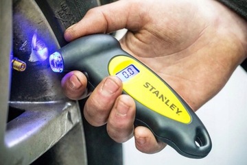 STANLEY STHT80874-0 цифровой манометр в шинах