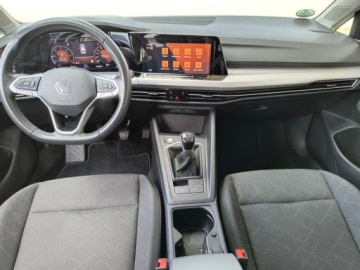 Volkswagen Golf VIII Variant 2.0 TDI 115KM 2024 Volkswagen Golf serwis ASO 2.0TDI 115KM bezwypadkowy AppConnect navi Ambie, zdjęcie 10