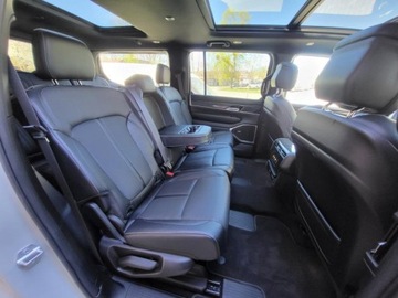 Jeep Wagoneer II 2022 wagoneer SERIES II * V8 HEMI 5,7 392KM eTorque Przebieg: 10,189km, zdjęcie 35