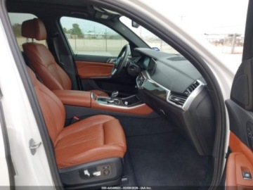 BMW X5 G05 2022 BMW X5 Xdrive40i, 2022r., 4x4, 3.0L 3.0 Hybryda 335KM, zdjęcie 8