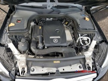 Mercedes GLC C253 2018 Mercedes-Benz GLC 2018 r.2,0L 300 4 MATIC 2.0 Benzyna 241KM, zdjęcie 11
