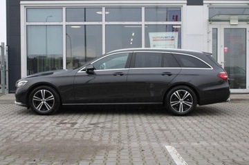 Mercedes Klasa E W213 Kombi Facelifting 2.0 220d 200KM 2022 Mercedes-Benz Klasa E Avantgarde, zdjęcie 1