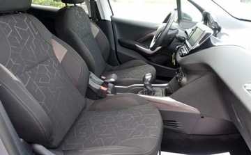 Peugeot 2008 I SUV 1.2 PureTech 82KM 2015 Peugeot 2008 1.2 82KM LEDY Klima Zero korozji Oryginalne szyby Stan BDB 1.2, zdjęcie 12