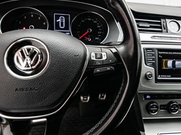Volkswagen Passat B8 Variant 1.8 TSI BlueMotion Technology 180KM 2015 VOLKSWAGEN Passat 1.8 TSI Combi 180KM 2015, zdjęcie 14