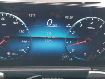 Mercedes GLB 2023 Mercedes-Benz GLB 250 2023 2.0l 2.0 Benzyna 221KM, zdjęcie 10
