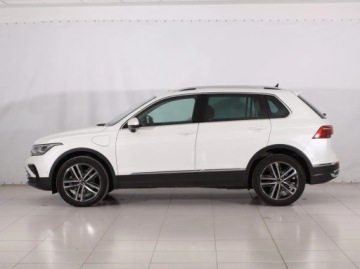 Volkswagen Tiguan II SUV Plug-in 1.4 TSI e-HYBRID 245KM 2022 VW Tiguan 1.4 TSI eHybrid, Salon Polska, zdjęcie 2