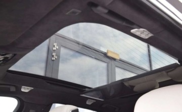 BMW Seria 7 G70 Sedan 3.0 40d 299KM 2023 BMW Seria 7 740d 300KM xDrive Individual Bowers Wilkins M Pakiet Salon PL, zdjęcie 31