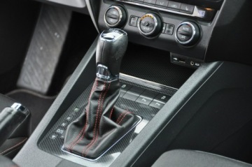 Skoda Octavia III RS Kombi 2.0 TDI 184KM 2015 Škoda Octavia Skoda Octavia GWARANCJA CHELLENGE, zdjęcie 32