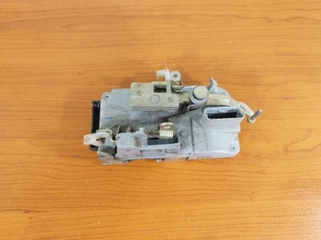 ZÁMEK DVEŘE POSUVNÝCH C8 807 ULISEE PHEDRA 02-