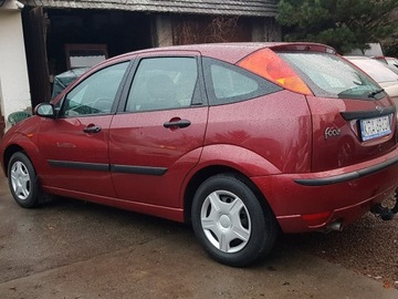 Ford Focus I Hatchback 1.6 16V 100KM 2004 Ford Focus GAZkrajowyBEZWYPAKOWY Stan Bardzo dobry
