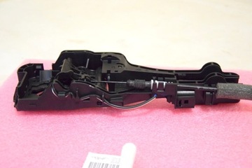 MACAN 95B ZADNÍ LEVÝ PATENTKA DVEŘE KLIKA