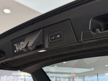 Volvo V90 II Plug-In Facelifting 2.0 T8 Plug-In Hybrid 391KM 2021 Volvo V90 T8 AWD Plug-In Hybrid R-Design HUD ACC Bowers Wilkins 2.0, zdjęcie 17