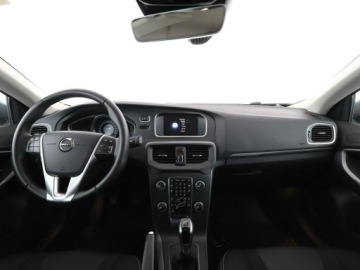 Volvo V40 II 2019 Volvo V40 2.0 T2 Momentum Nawigacja Tempomat, zdjęcie 14