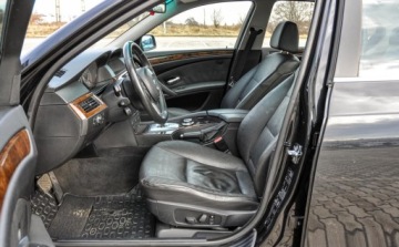 BMW Seria 5 E60 Sedan 3.0 530i 272KM 2007 BMW Seria 5 3,0 (272KM) 2007 r. Lift Skory Automat 3.0 Benzyna 272KM, zdjęcie 6