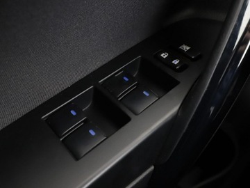 Toyota Auris II Hatchback 5d Facelifting 1.8 Hybrid 136KM 2017 Toyota Auris Edition-S+ kamera grzane fotele, zdjęcie 33