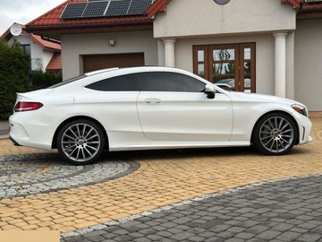Mercedes Klasa C W205 2019 Mercedes-Benz Klasa C 2.0 16V benzyna 245 KM 2019r, zdjęcie 15