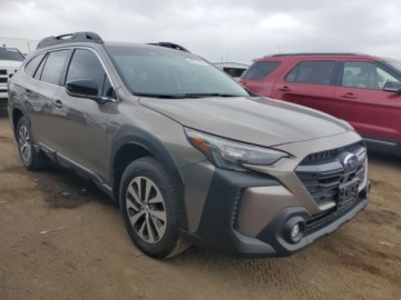 Subaru Outback VI 2024 Subaru Outback 2024, 2.5L, 4x4, PREMIUM, po gradobiciu 2.5 Benzyna 182KM, zdjęcie 2