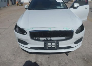 Volvo S90 II Sedan 2.0 T6 320KM 2017 Volvo S90 2017r., T6 Momentum, 2L, od ubezpieczalni 2.0 Benzyna 320KM, zdjęcie 4