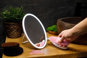 Зеркало для макияжа InnoGIO GLOW с подсветкой