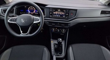 Volkswagen Polo VI Hatchback 5d Facelifting 1.0 TSI 95KM 2022 Volkswagen Polo SalonPL serwis 1.0TSI 95KM AppConnect LED VirtualCockpit k, zdjęcie 8