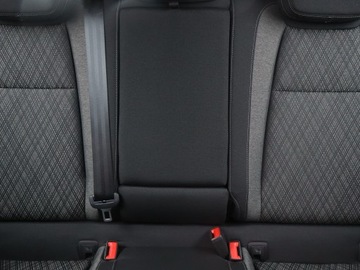 Skoda Karoq Crossover Facelifting 1.5 TSI ACT 150KM 2022 Skoda Karoq 1.5 TSI, Salon Polska, Serwis ASO, zdjęcie 9