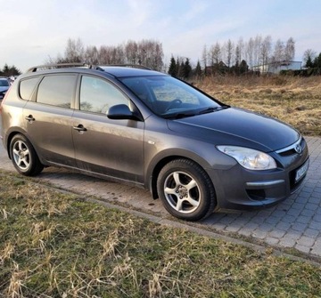 Hyundai i30 I 2010 Hyundai i30 1.6 disel-klimatyzacja-nowe hamulce