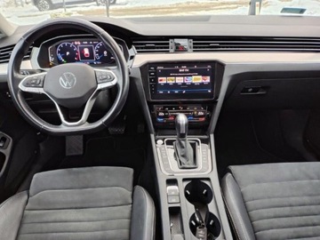 Volkswagen Passat B8 Variant Facelifting 2.0 TSI 190KM 2022 Volkswagen Passat Variant FV23 Elegance ACC Matrix Virutal Cockpit od Deal, zdjęcie 13