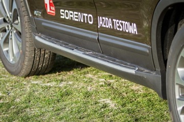 KIA SORENTO II XM 2009-2014 НАКЛАДКИ БОКОВИНЫ