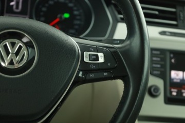 Volkswagen Passat B8 Variant 2.0 TDI BlueMotion SCR 150KM 2016 VW Passat 2.0 TDI, Automat, Navi, Klima, zdjęcie 14