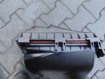 FIAT CROMA II 2.2 16V POUZDRO FILTRU VZDUCHU