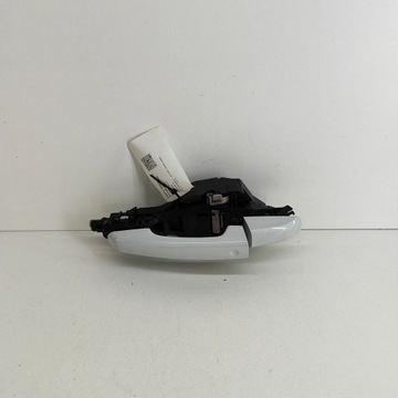 JAGUAR F-PACE 2016 PRAVÁ STRANA KLIKA VNĚJŠÍ DVEŘE ZADNÍCH