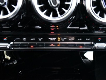 Mercedes Klasa A W177/V177 Hatchback Facelifting 1.3 200 163KM 2025 MERCEDES-BENZ A Klasa 200 AMG Line 1.3 (163KM) 2025, zdjęcie 14