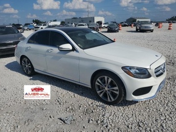 Mercedes Klasa C W205 2016 Mercedes-Benz Klasa C Mercedes-Benz C 350 e, od ubezpieczalni 2.0 Hybryda