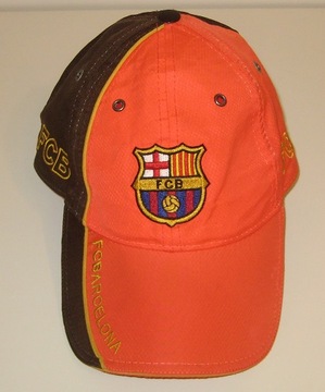 FC BARCELONA - CZAPKA Z DASZKIEM