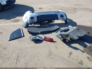 Mercedes GLB 2021 Mercedes-Benz GLB 2021 Mercedes-Benz GLB 250 SUV 2.0 Benzyna 221KM, zdjęcie 9