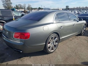 Bentley Continental II 2017 Bentley Flying Spur S 2017 4.0l 4.0 Benzyna 521KM, zdjęcie 2