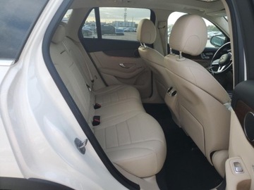 Mercedes GLC C253 2021 Mercedes-Benz GLC 2021 r. ,2,0L 300 4MATIC 2.0 Benzyna 255KM, zdjęcie 10