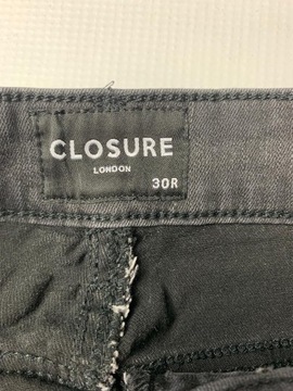 Джинсы потертые, размер S CLOSURE LONDON